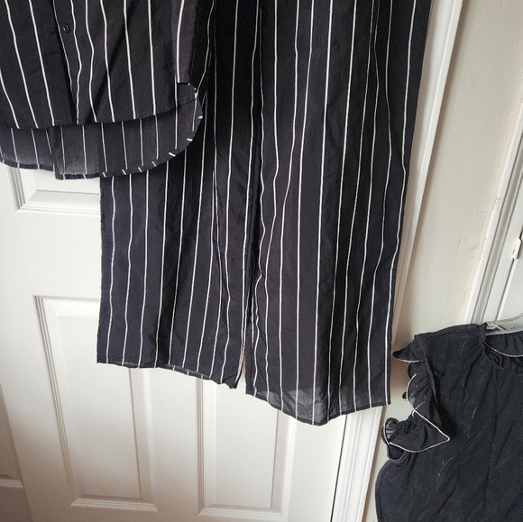 2 PC Pant set - Picture 4 of 4